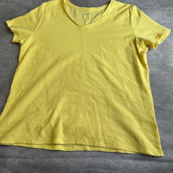 Laura Scott Tops - Laura Scott Top Womens Large Yellow Ribbed Knit Short Sleeve V-Neck Tee